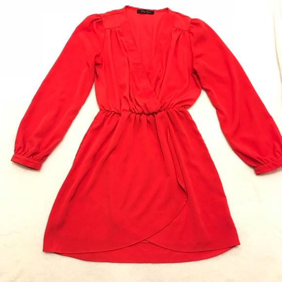 Beautiful red wrap dress - Picture 4 of 8